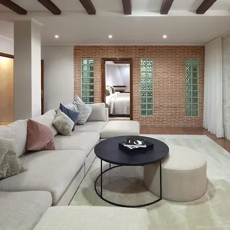 Treetops - Family With Heated Pool In Villa Marbella