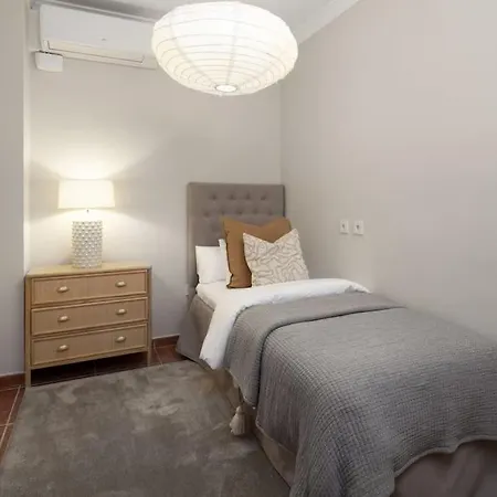 Villa Treetops - Family With Heated Pool In *