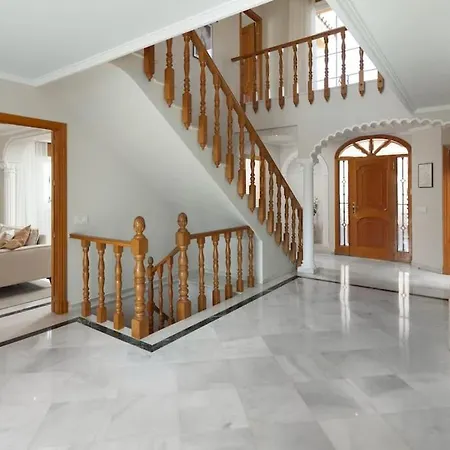 Treetops - Family With Heated Pool In