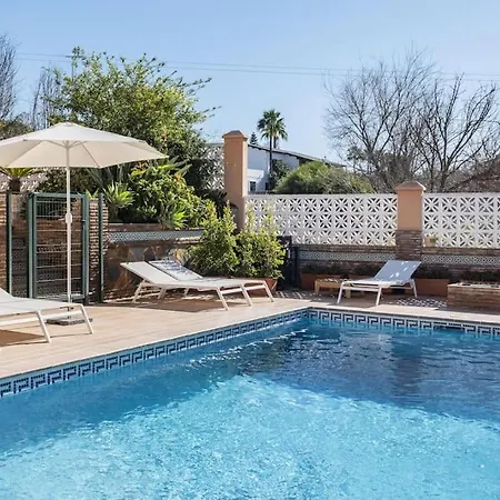 Treetops - Family With Heated Pool In