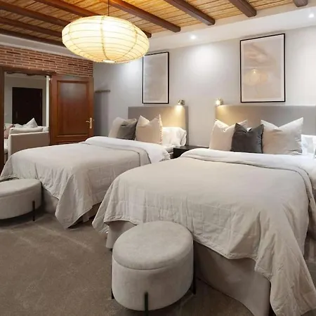 Treetops - Family With Heated Pool In Villa