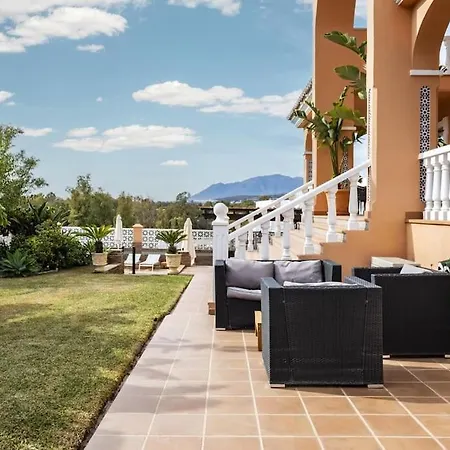 Treetops - Family With Heated Pool In