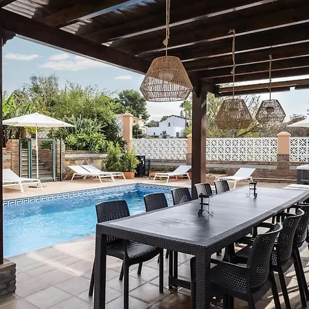 Treetops - Family With Heated Pool In Villa Marbella